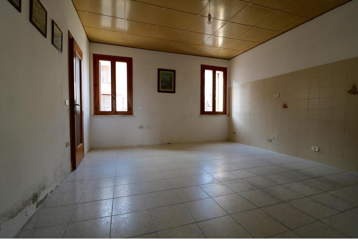CARPI CASA AFFIANCATA