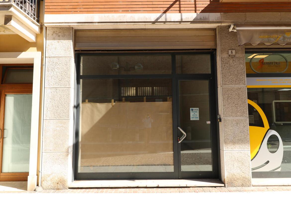 CENTRO AFFITTO NEGOZIO