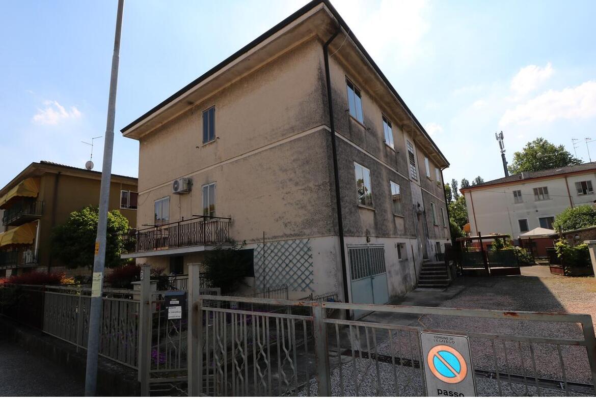 APPARTAMENTO TRILOCALE A CASETTE