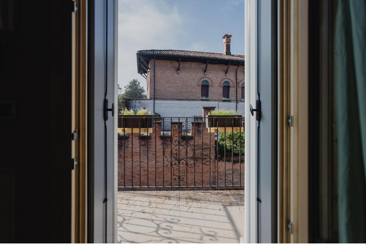 VILLA ANGOLARE RISTRUTTURATA