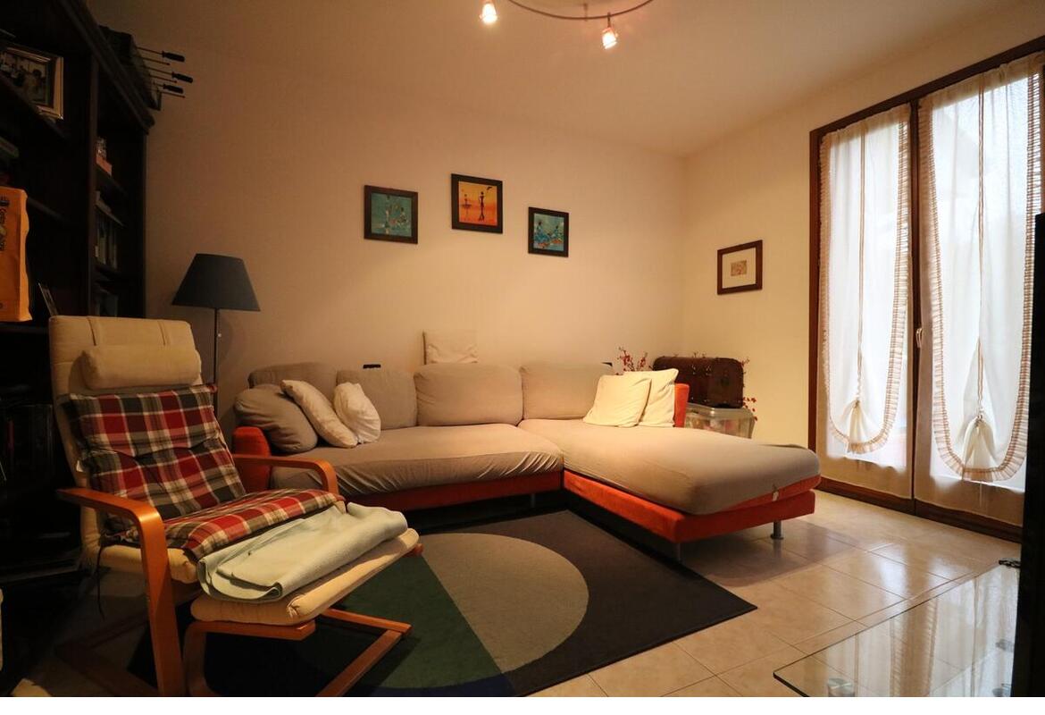 APPARTAMENTO CON DUE GARAGE