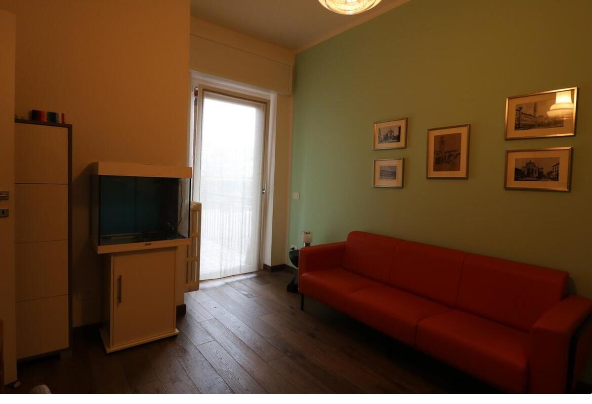 APPARTAMENTO QUADRILOCALE CON 2 GARAGE