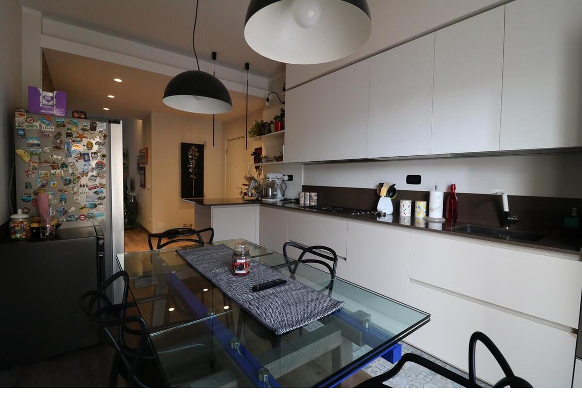APPARTAMENTO QUADRILOCALE CON 2 GARAGE