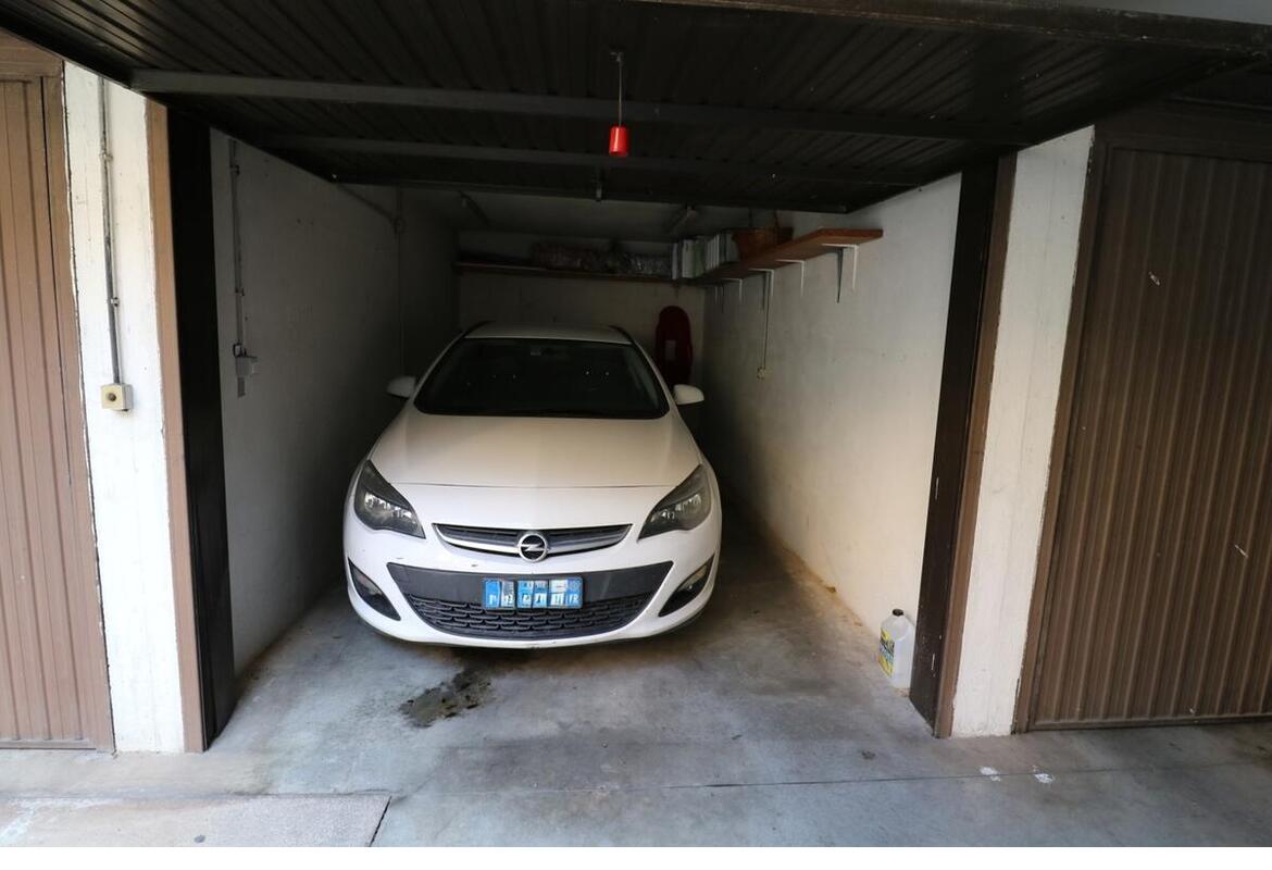 APPARTAMENTO QUADRILOCALE CON 2 GARAGE