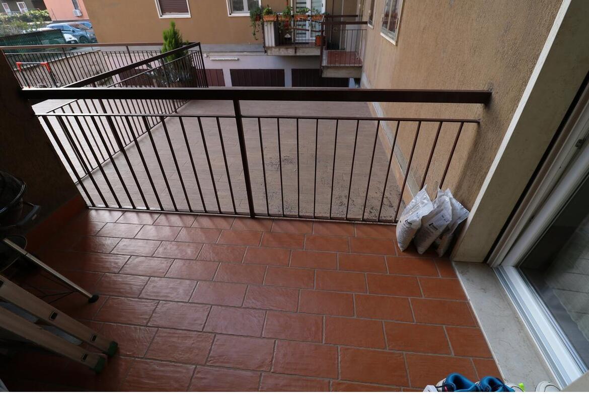 APPARTAMENTO QUADRILOCALE CON 2 GARAGE