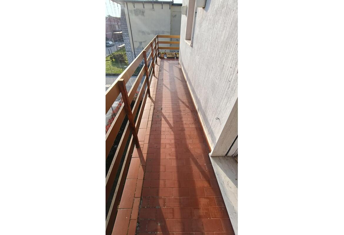 APPARTAMENTO TRILOCALE CON GARAGE