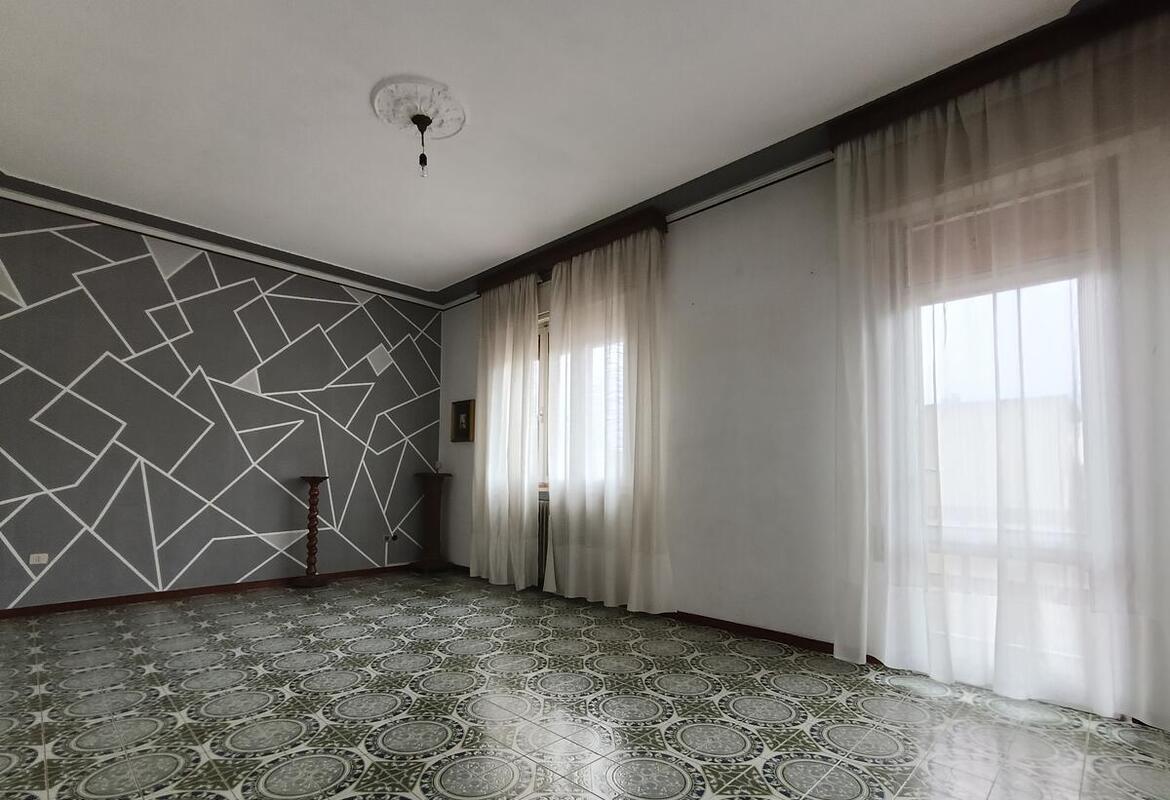 APPARTAMENTO TRILOCALE CON GARAGE