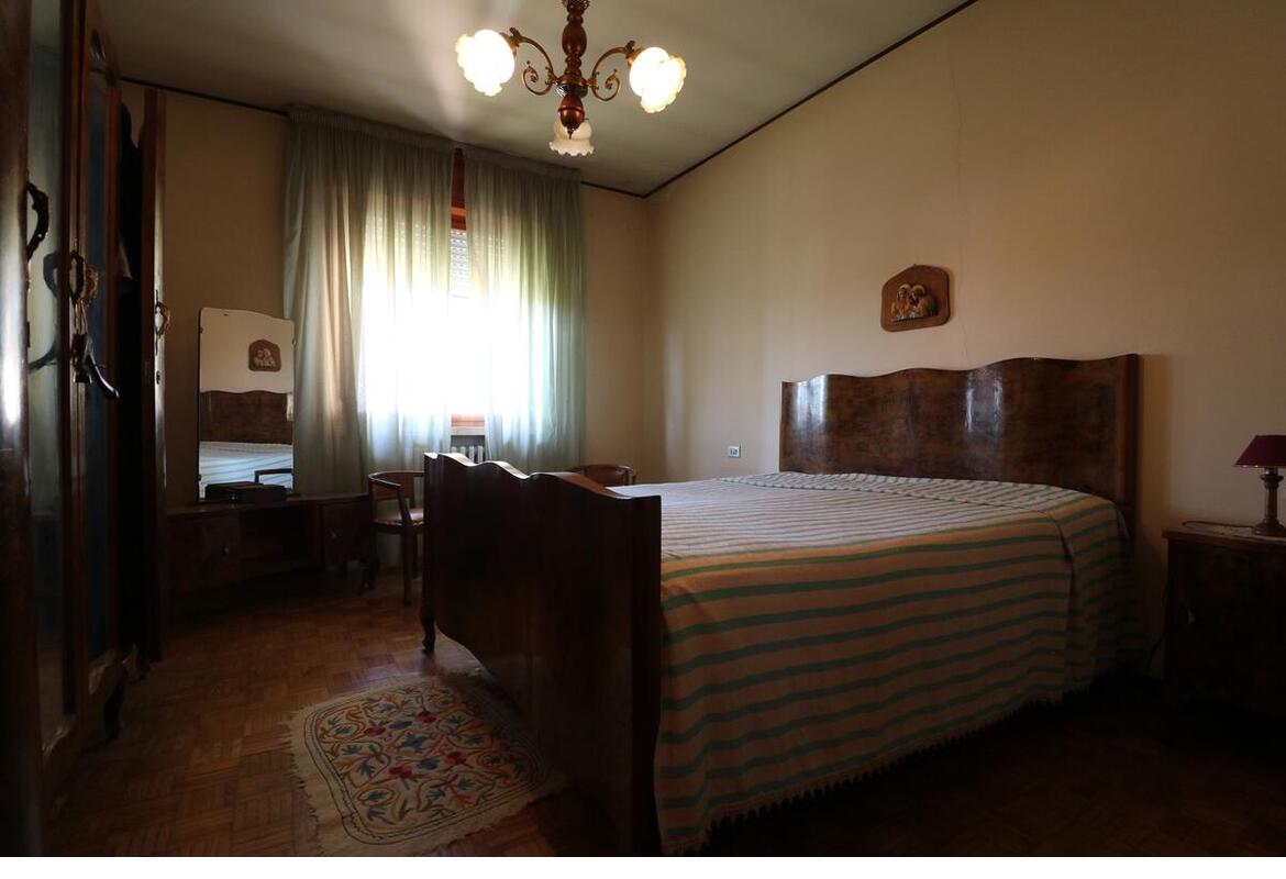 PORZIONE DI BIFAMILIARE