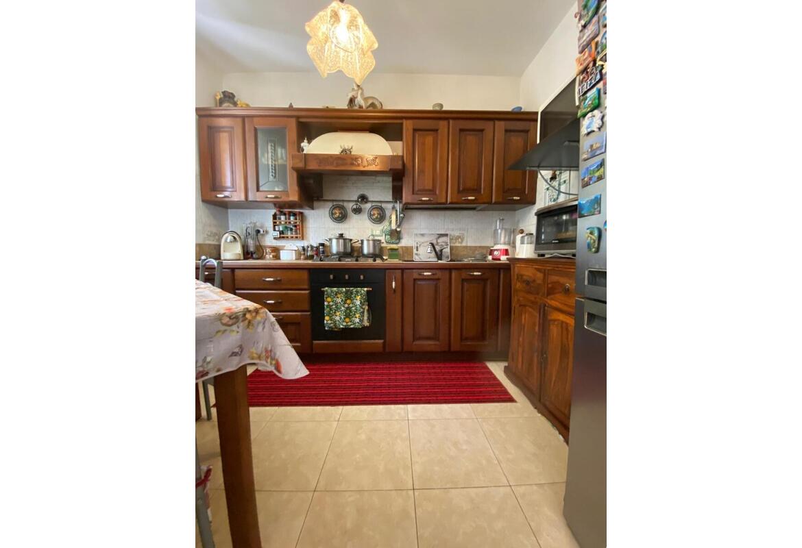 VILLETTA A SCHIERA CON GARAGE DOPPIO