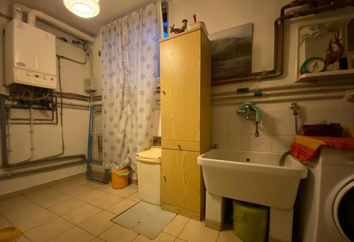 VILLETTA A SCHIERA CON GARAGE DOPPIO