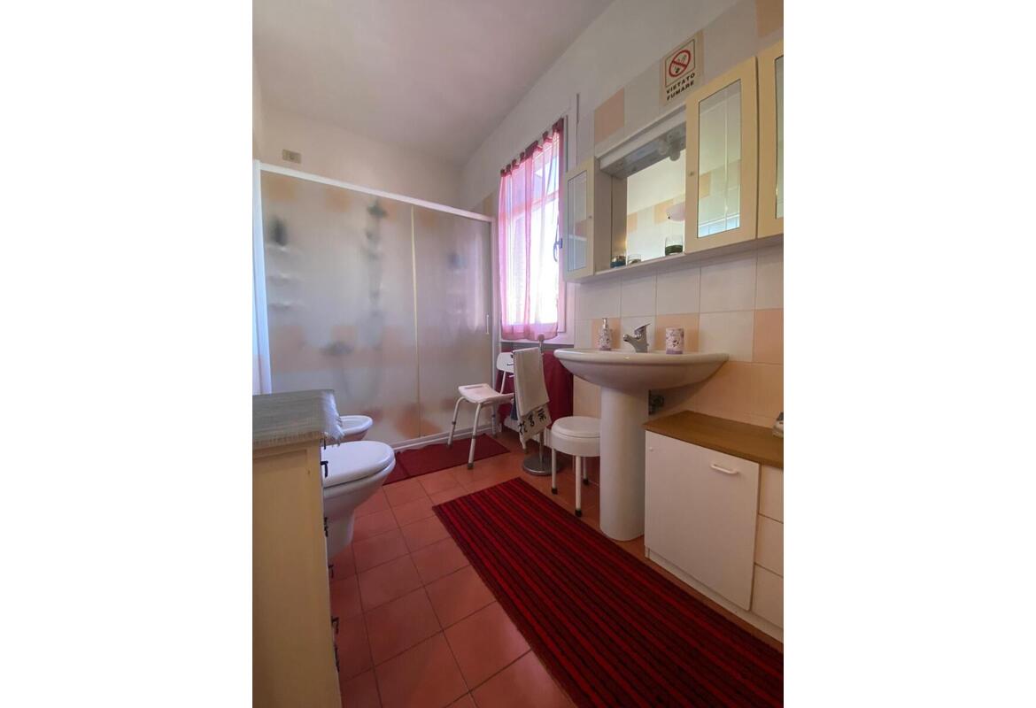 VILLETTA A SCHIERA CON GARAGE DOPPIO