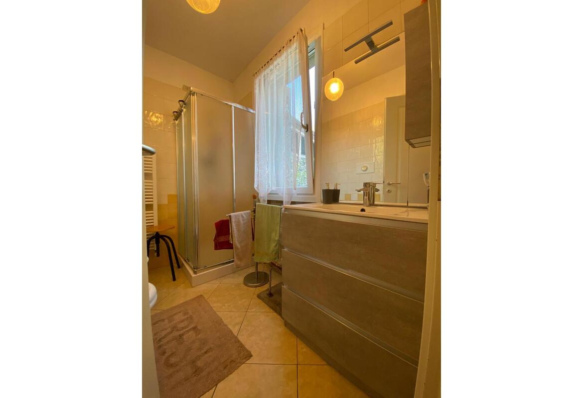 VILLETTA A SCHIERA CON GARAGE DOPPIO