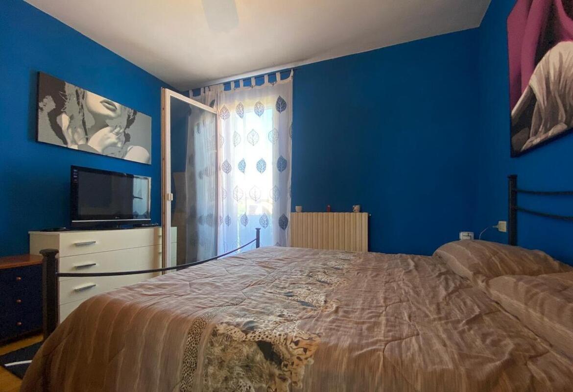 VILLETTA A SCHIERA CON GARAGE DOPPIO