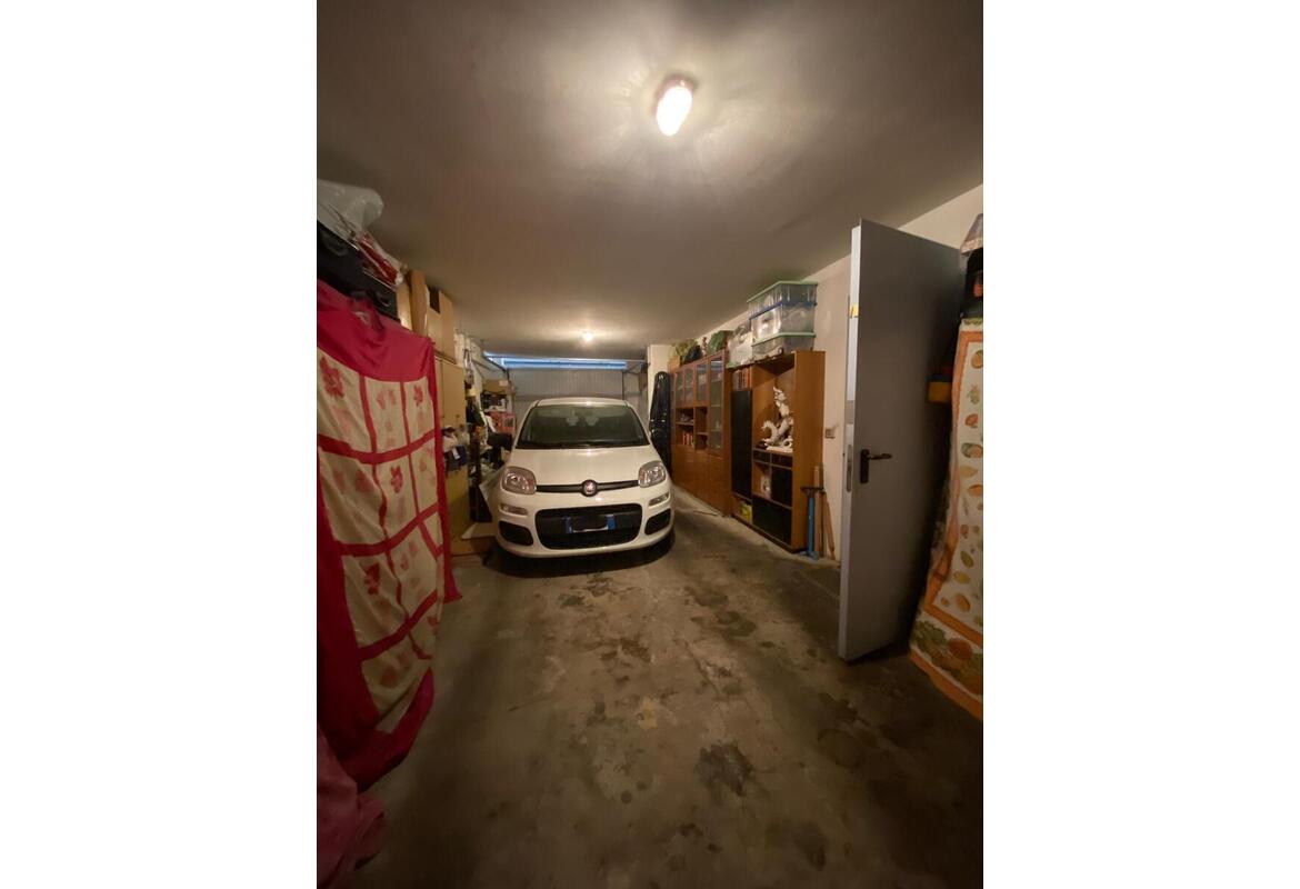 VILLETTA A SCHIERA CON GARAGE DOPPIO