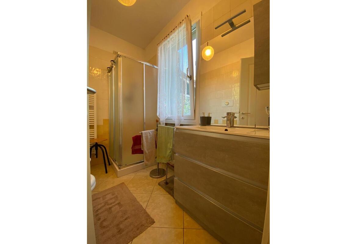 VILLETTA A SCHIERA CON GARAGE DOPPIO