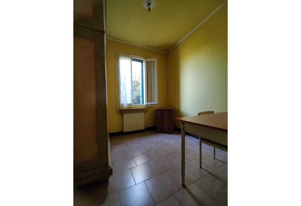 ABITAZIONE INDIPENDENTE CON GARAGE E GIARDINO