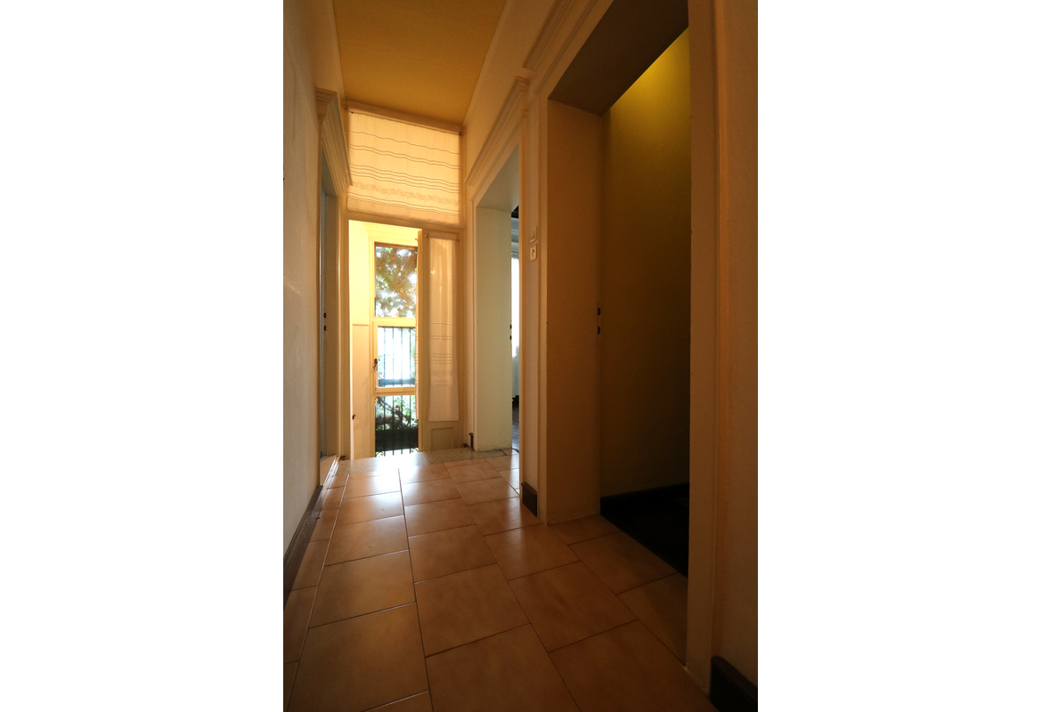 ABITAZIONE INDIPENDENTE CON GARAGE E GIARDINO