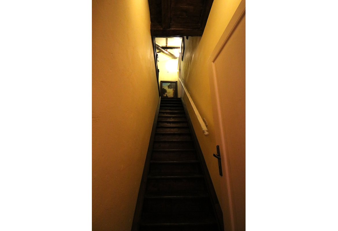 ABITAZIONE INDIPENDENTE CON GARAGE E GIARDINO