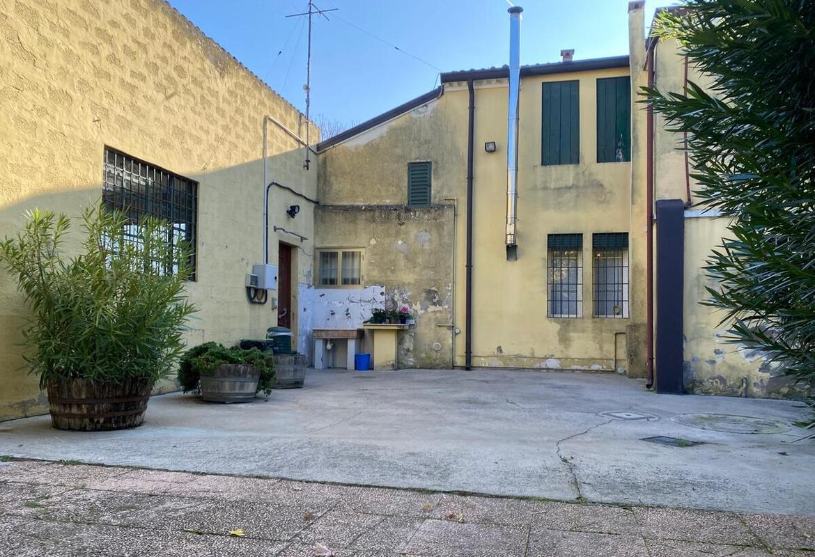 Villetta a schiera ad angolo