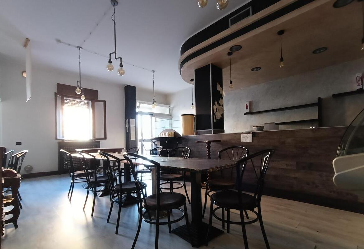 LOCALE COMMERCIALE ZONA CENTRALE