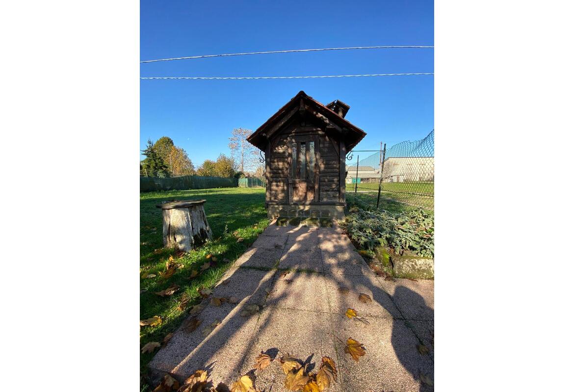 Schiera con giardino