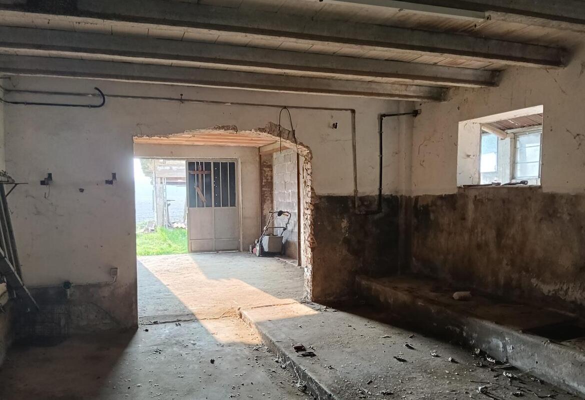 RUSTICO INDIPENDENTE CON GIARDINO E TERRENO