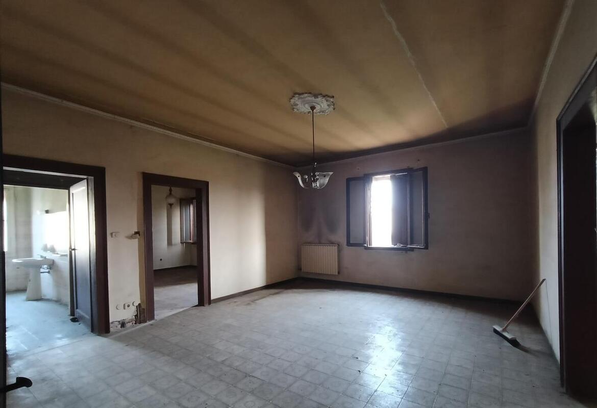 RUSTICO INDIPENDENTE CON GIARDINO E TERRENO