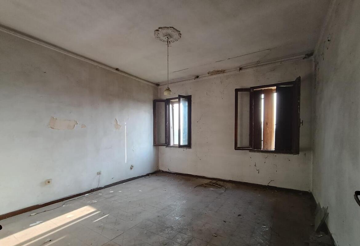 RUSTICO INDIPENDENTE CON GIARDINO E TERRENO