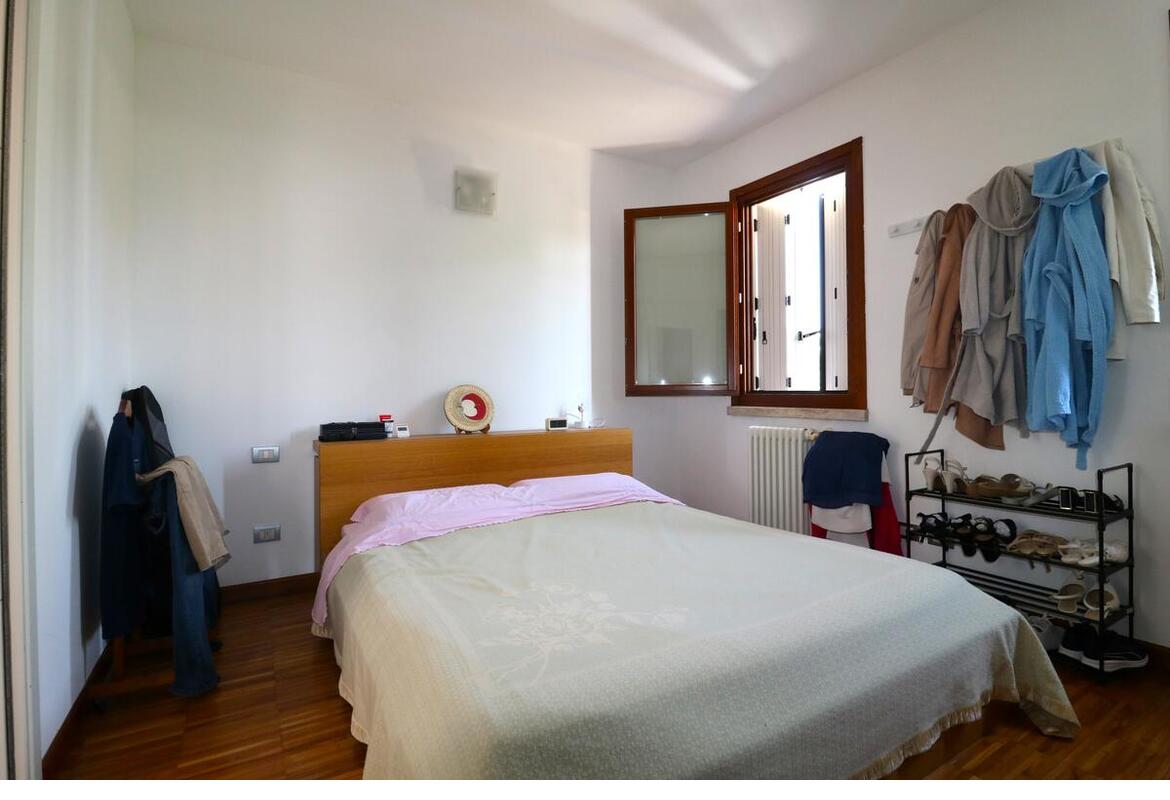 AMPIO BILOCALE CON TERRAZZA E GARAGE