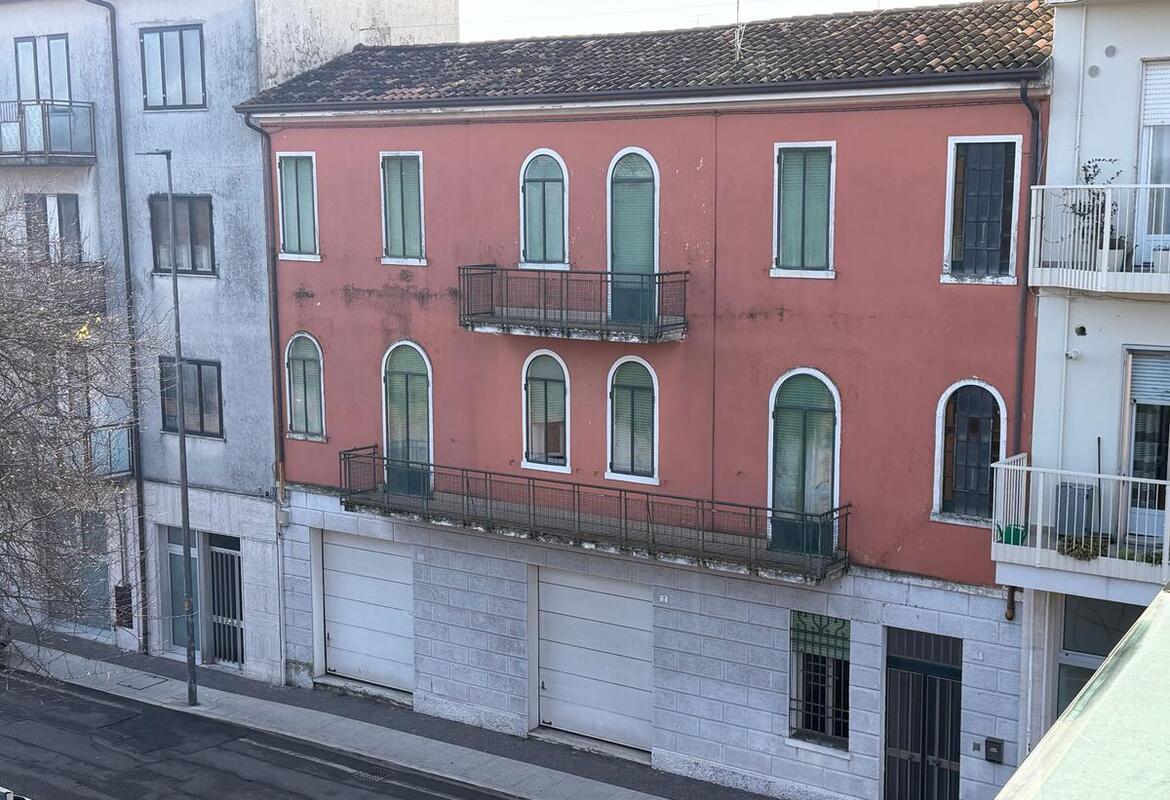 TRILOCALE IN ZONA CENTRALISSIMA