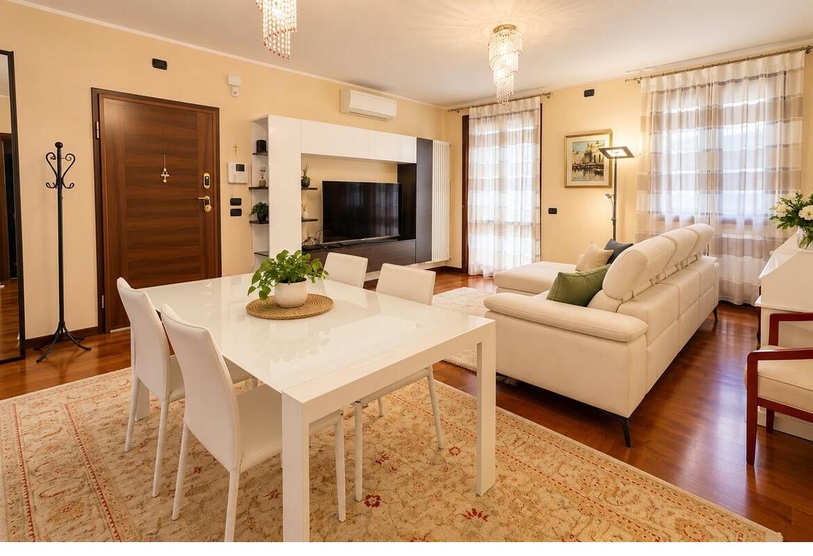 QUADRILOCALE CON GARAGE