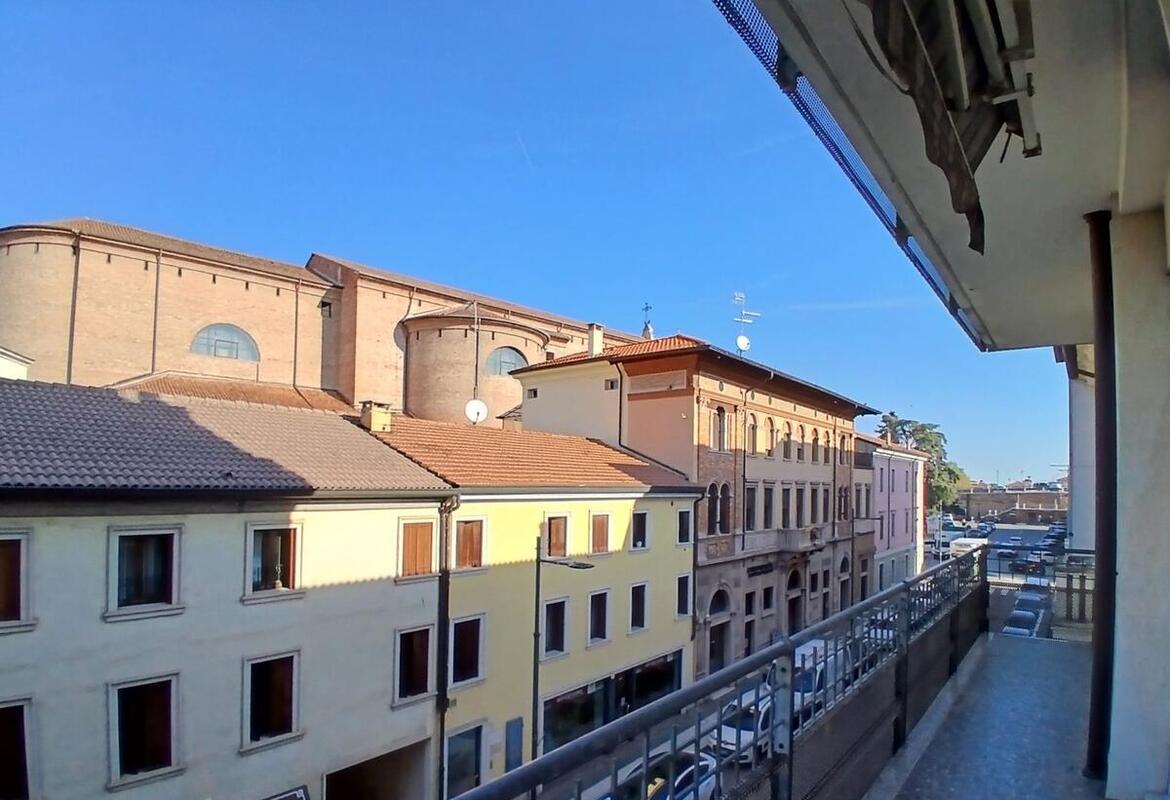 Trilocale in centro