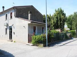 Casa Affiancata In vendita
