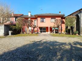 Casa a Schiera In vendita
