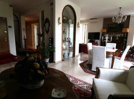 Appartamento In vendita