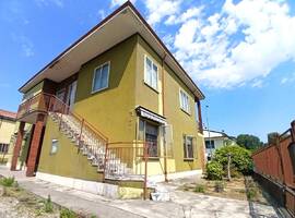 Casa indipendente In vendita