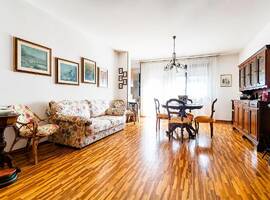 Appartamento In vendita