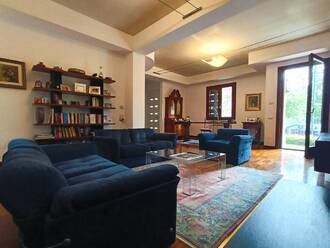 Casa indipendente In vendita
