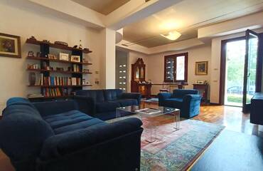 Casa indipendente In vendita